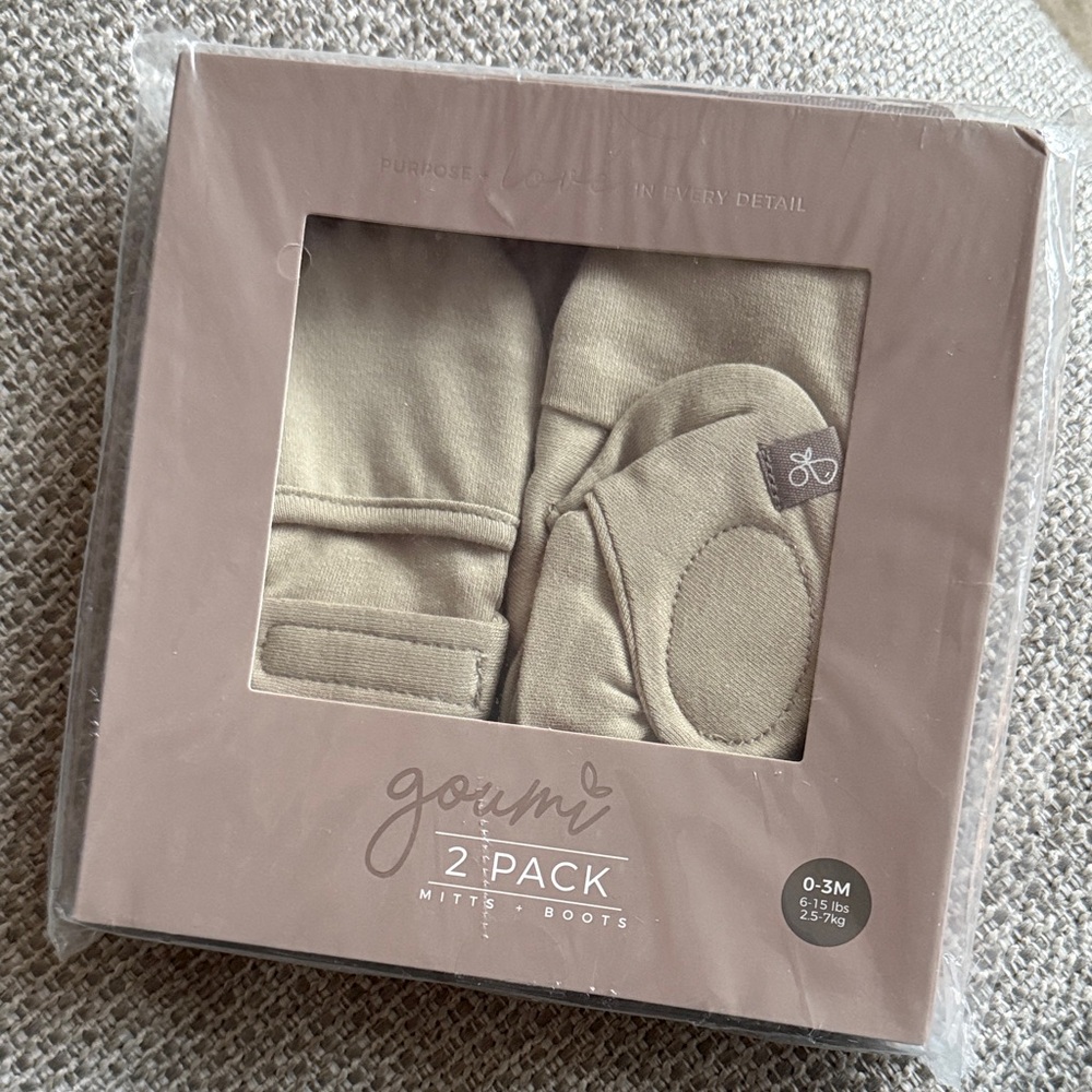 Goumi Kids Tan Mittens 2-Pack